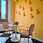 Wonderland Apartment In Milan Shopping Area, Ac, Wifi And Subway